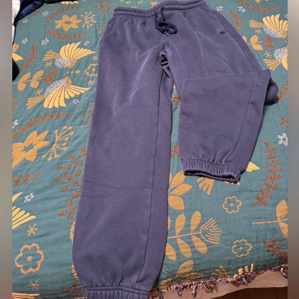 Fabletics Navy Jogger Sweatpants size M